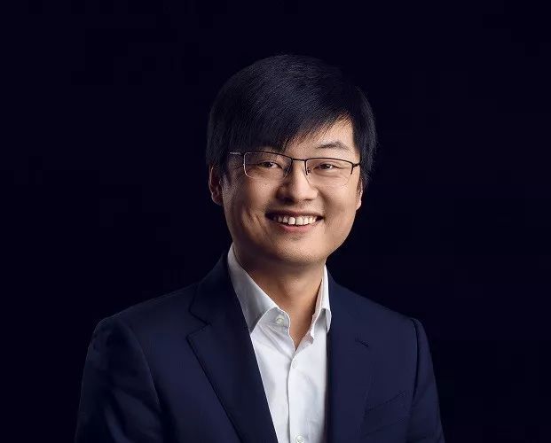 【福布斯】专访 | 范凌：想象力是否存在摩尔定律？-1